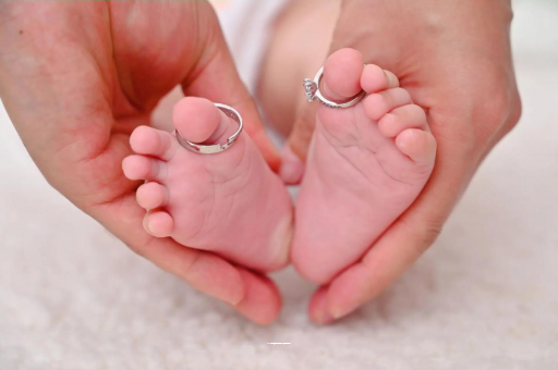 肇州怀孕肚子一边高一边低